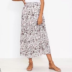 LOFT Shimmer Vine Tiered Maxi Skirt
Women's White Multicolor